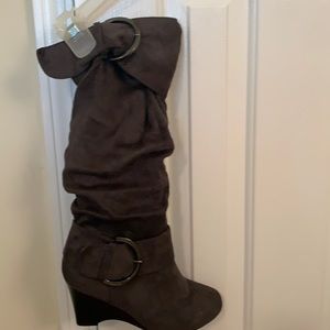 Faux Suede Boots. Charcoal gray.